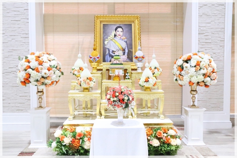 ﻿กรมบังคับคดีร่วมถวายแจกันดอกไม้สดและลงนามถวายพระพร สมเด็จพระเจ้าน้องนางเธอ เจ้าฟ้าจุฬาภรณวลัยลักษณ์ อัครราชกุมารี กรมพระศรีสวางควัฒน วรขัตติยราชนารี ณ โรงพยาบาลจุฬาภรณ์